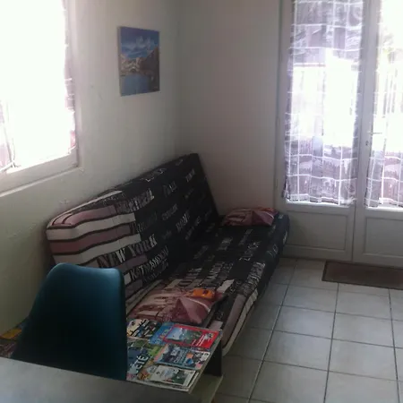 Апартаменты Duplex Maison Avec Grand Spa 62 Jets Massants Abrite Face Aux Pyrenees *